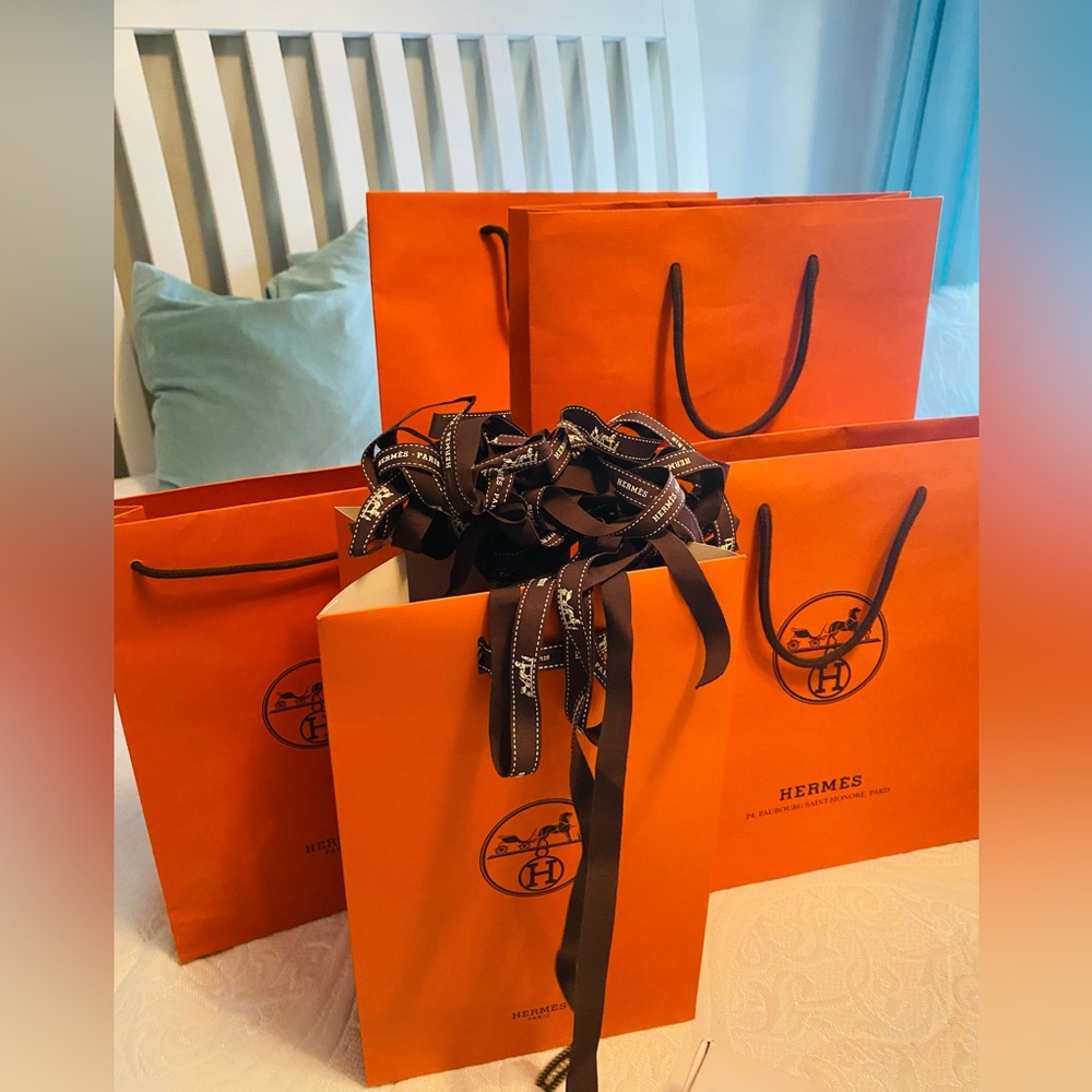 Hermès Boxes,Bags & Ribbons - Picture 2 of 4